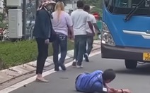 Xác minh clip tài xế xe buýt bị nhóm người đi ô tô đánh gãy răng