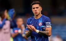 Tranh cãi việc Enzo Fernandez mang băng đội trưởng Chelsea