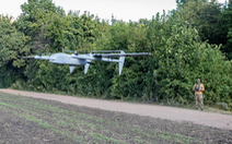 Ukraine tấn công hai kho vũ khí của Nga bằng drone, người dân phải sơ tán