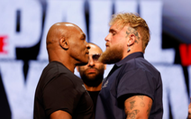 Jake Paul lộ 'bụng bầu' trước trận đấu với Mike Tyson