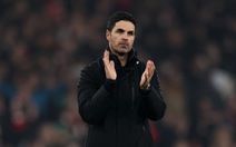 HLV Arteta ghen tị với chiều sâu đội hình của Liverpool