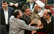 Iran: Các nghị sĩ ẩu đả
