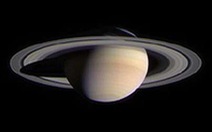Sao Thổ ngày một lớn dần dưới ống kính tàu Cassini
