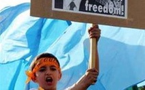 Phe đối lập Azerbaijan dọa "cách mạng cam"
