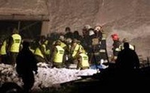 Sập mái che tại Ba Lan, 60 người chết