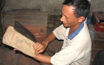 Một nông dân lưu giữ hơn 200 cuốn sách cổ