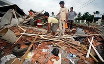 Indonesia: Động đất làm núi lửa hoạt động mạnh