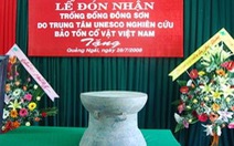 Tặng trống đồng đông Sơn cho khu lưu niệm Phạm Văn Đồng