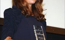 Natalie Portman nhận giải thưởng Nhân đạo
