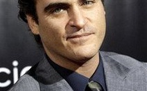 Nam diễn viên Joaquin Phoenix giã từ điện ảnh