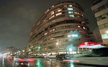 Bán đấu giá khách sạn Watergate