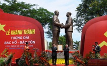 Khánh thành tượng đài Bác Hồ - Bác Tôn do TP.HCM tặng Hà Nội