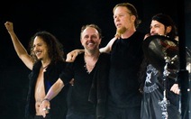 Metallica phá kỷ lục của Britney Spears