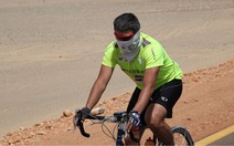 Đạp xe qua sa mạc Sahara trong 14 ngày