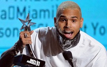 Chris Brown thắng lớn tại BET 2011