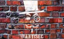 Trả đũa vụ bắt giữ, Anonymous hack 70 web cảnh sát