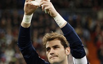 Casillas - thủ môn xuất sắc nhất thế giới năm 2011