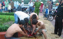 Làm thịt heo rừng ngay trong công viên