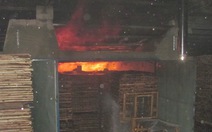 Đồng Nai: lò sấy gỗ phát nổ, bốc cháy trong đêm