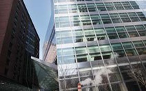 Ngân hàng Goldman Sachs "vặt lông" khách hàng