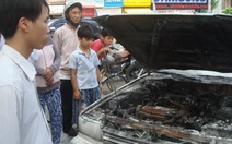 Cần Thơ: xe ô tô bốc cháy, 5 người thoát chết