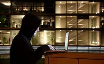 FBI "hốt" 24 hacker mua bán thẻ tín dụng "chùa"