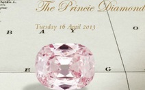 Kim cương hồng đạt giá kỷ lục 40 triệu USD