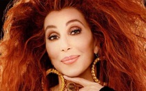 "Lão bà" 67 tuổi Cher trình diễn tại chung kết The Voice Mỹ
