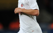 Gomez so tài với Podolski