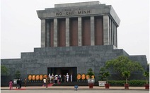 Tạm dừng tổ chức viếng lăng Chủ tịch Hồ Chí Minh