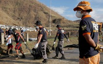 Những người lượm xác ở "vùng đất chết" Tacloban