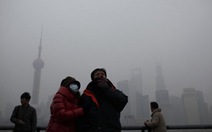Ô nhiễm tồi tệ, Thượng Hải cảnh báo: Không ra đường!