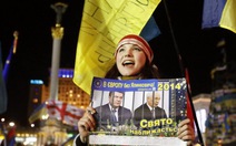 Các cựu tổng thống Ukraine ủng hộ người biểu tình