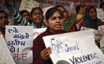 Thiếu nữ Ấn Độ lại bị cưỡng hiếp và thiêu sống