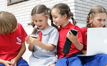 Trẻ lành mạnh phải biết tắt thiết bị di động