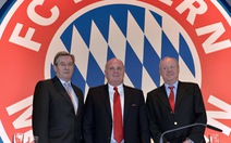 Bayern Munich chờ Hoeness trở lại
