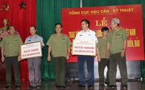 Trao 1,4 tỉ đồng cho cảnh sát biển và kiểm ngư Việt Nam