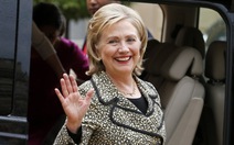 Bà Hillary Clinton kiếm 12 triệu USD trong 16 tháng