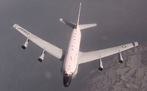 Máy bay Mỹ bay "né" máy bay chiến đấu Nga