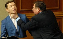 ​Nghị sĩ Ukraine choảng nhau tại quốc hội