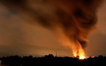 Nhà máy hóa chất Đức phát nổ, bốc cháy ngùn ngụt