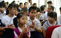 Trao học bổng Ánh Sen cho 238 học sinh khiếm thị