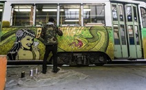 ​Độc đáo triển lãm nghệ thuật trên các toa tàu điện ở Rome