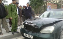Hà Nam: Xe ô tô bất ngờ bốc cháy trên đường
