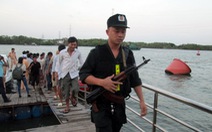 100 cảnh sát vây bắt 50 người hút cát lậu tại Vũng Tàu