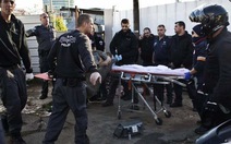 Israel: đâm dao loạn xạ trên xe buýt, 16 người bị thương