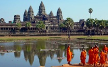 Bị bắt vì chụp ảnh khỏa thân ở đền Angkor