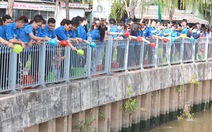 ​Bóng dáng thanh niên trên từng khu phố