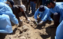 ​Phát hiện hố chôn 1.700 người ở thành phố bị IS chiếm