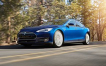 Ra mắt Tesla Model S 70D dẫn động hai cầu